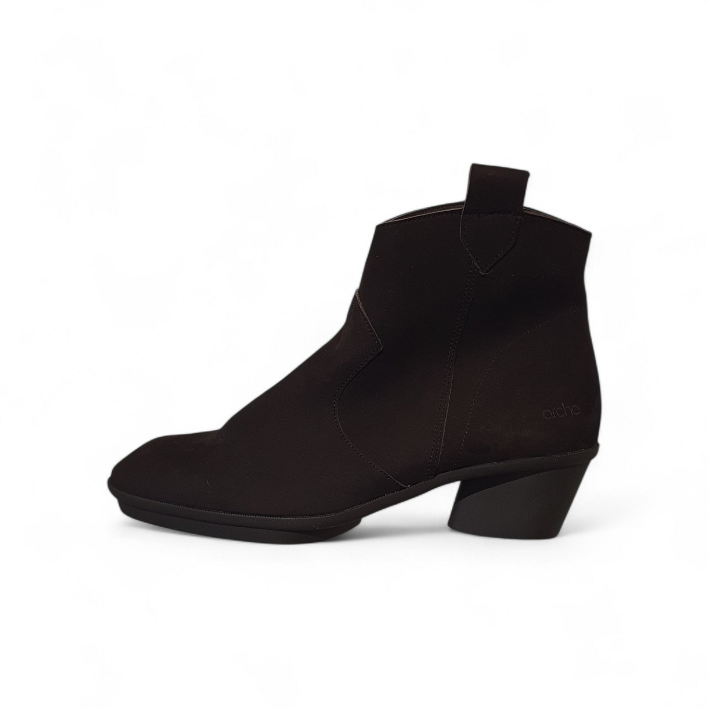 Boots Junity