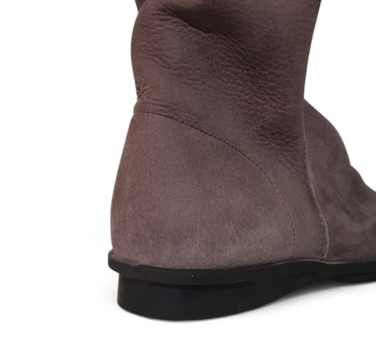 Boots Dinker