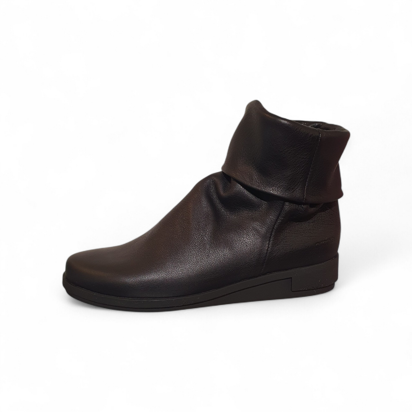 Boots Dayarc
