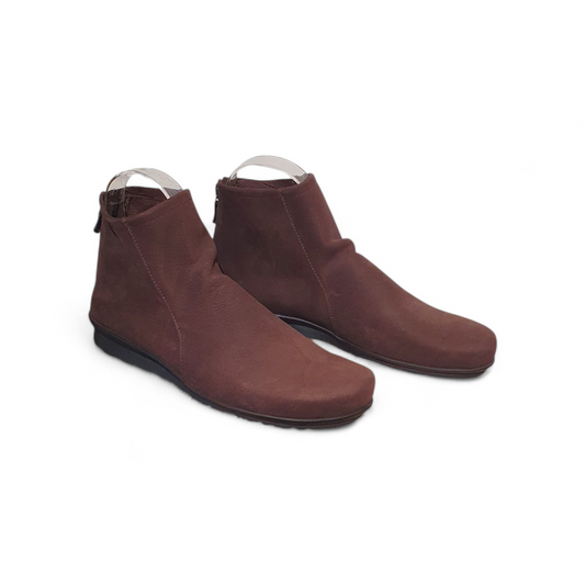 Boots Baryky