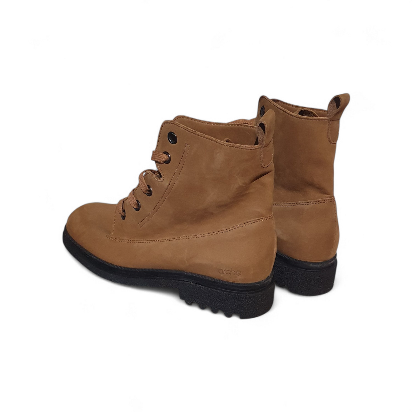 Boots Honuwa