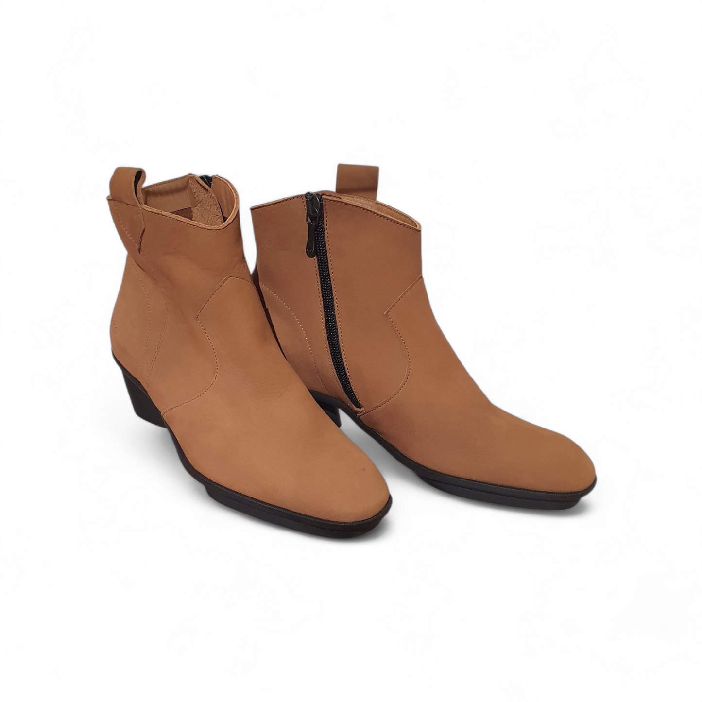 Boots Junity