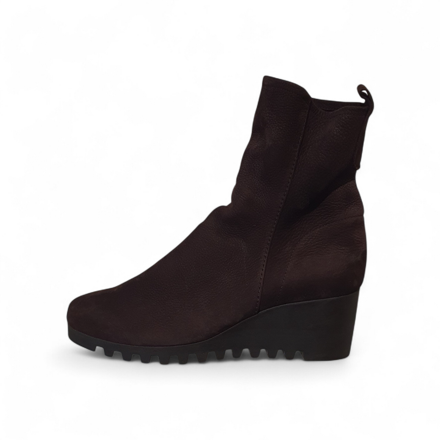 Boots Larazo