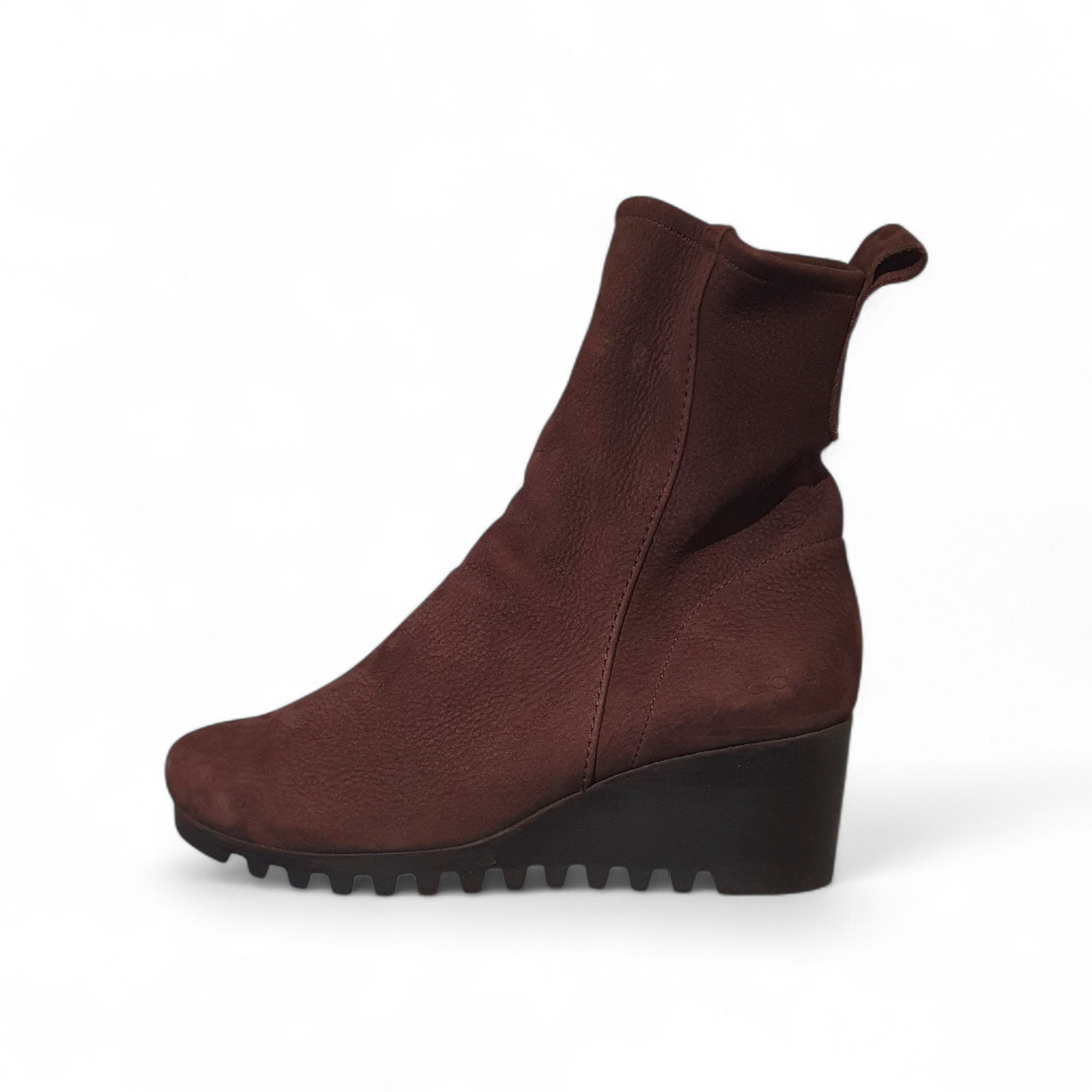 Boots Larazo
